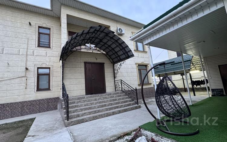 Отдельный дом · 9 комнат · 370 м² · 5.25 сот., мкр Самал-1 1811 за 150 млн ₸ в Шымкенте, Абайский р-н — фото 2