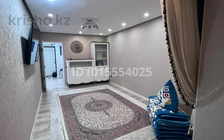 2-бөлмелі пәтер · 50 м² · 3/9 қабат, 8-ш/а. 27, бағасы: 170 000 ₸ в Актау, 8-й мкр — фото 2
