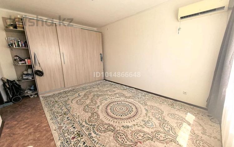 1-бөлмелі пәтер · 42.7 м² · 4/10 қабат, Алтын орда ш/а., Ораза Татеулы 8 — НИШ, бағасы: 19 млн ₸ в Актобе, мкр. Алтын орда — фото 2