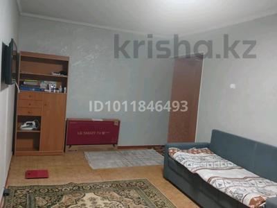 1-комнатная квартира · 34 м² · 4/4 этаж, мкр №4 24 — Кинотеатр Сары Арка за 25 млн 〒 в Алматы, Ауэзовский р-н