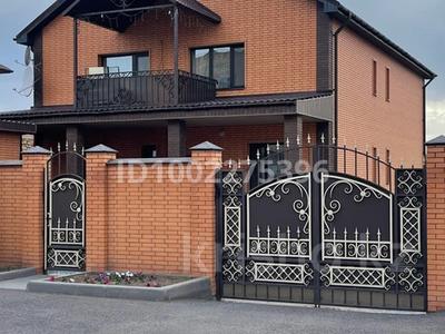 Отдельный дом · 7 комнат · 371 м² · 10 сот., мкр Юго-Восток, Мкр Таугуль 1 8а — Второй дом от Магнума. Первая улица. за 189 млн 〒 в Караганде, Казыбек би р-н
