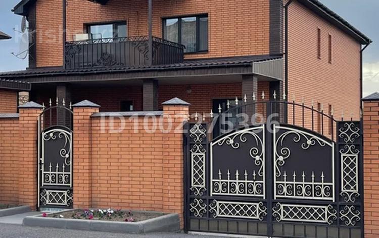 Отдельный дом · 7 комнат · 371 м² · 10 сот., мкр Юго-Восток, Мкр Таугуль 1 8а — Второй дом от Магнума. Первая улица. за 189 млн 〒 в Караганде, Казыбек би р-н — фото 2