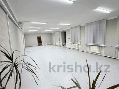 Свободное назначение, офисы, магазины и бутики, склады, салоны красоты, фитнес и спорт, медцентры и аптеки, образование, развлечения, конференц-залы, кабинеты и рабочие места · 50 м² за 300 000 〒 в Астане, р-н Байконур