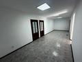 Офисы, образование, кабинеты и рабочие места · 242 м² за 350 000 ₸ в Актобе, мкр. Курмыш — фото 10
