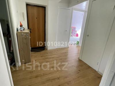 4-комнатная квартира · 77 м² · 2/4 этаж, Момышулы за 40 млн 〒 в 