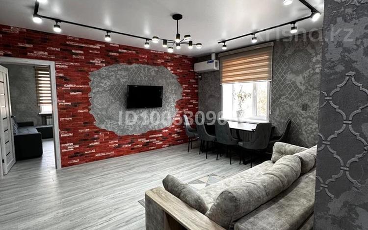 2-комнатная квартира · 54 м² · 2/2 этаж, Макаренко 9 за 17 000 〒 в Балхаше — фото 2