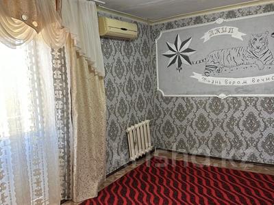 2-комнатная квартира · 50 м² · 2/5 этаж, Бектурганова 13 — Универсам, Бабас за 8.5 млн 〒 в 
