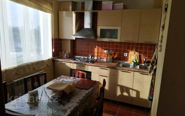 2-бөлмелі пәтер · 60 м² · 4/9 қабат, Ауезова 25, бағасы: 220 000 〒 в Атырау, мкр Жилгородок — фото 2