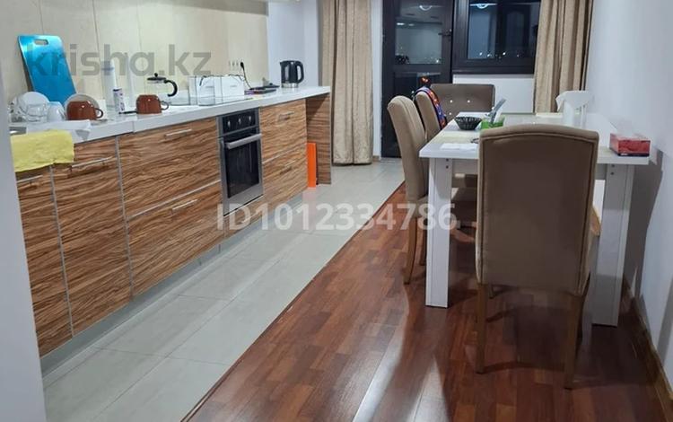 1-комнатная квартира · 65.7 м² · 11/13 этаж, Мкр. Мамыр-7 за 55 млн ₸ в Алматы, Ауэзовский р-н — фото 2