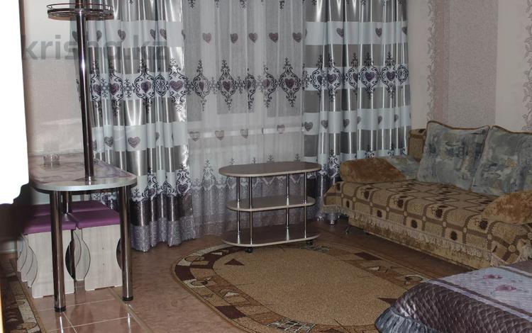 1-комнатная квартира, 35 м², 1/5 этаж посуточно, Гагарина 14 за 9 000 〒 в Жезказгане — фото 5