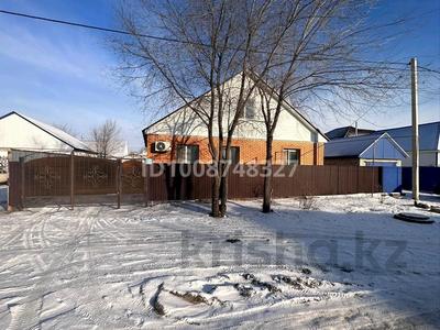 Отдельный дом · 5 комнат · 150 м² · 5.5 сот., мкр. Зачаганск пгт, Мкр. Арман — Остановка София за 33.8 млн ₸ в Уральске