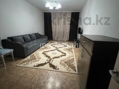2-бөлмелі пәтер · 68 м² · 1/5 қабат, 13-шағынаудан — Момышулы Монке би, бағасы: 250 000 ₸ в Алматы, Алатауский р-н