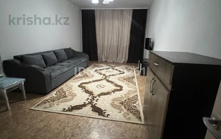 2-бөлмелі пәтер · 68 м² · 1/5 қабат, 13-шағынаудан — Момышулы Монке би, бағасы: 250 000 ₸ в Алматы, Алатауский р-н — фото 2