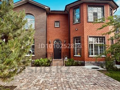 Жеке үй · 6 бөлме · 348 м² · 11 сот., мкр Жилгородок, Военный городок 67, бағасы: 135 млн 〒 в Актобе