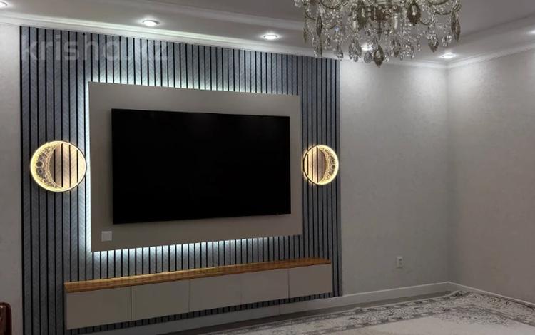 3-бөлмелі пәтер · 143.7 м² · 7/8 қабат, Алтын орда ш/а., бағасы: 45 млн ₸ в Актобе, мкр. Алтын орда — фото 13