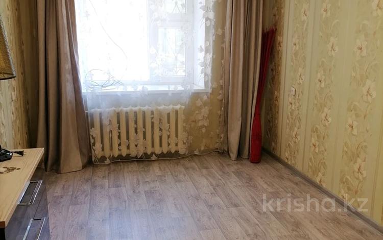 2-бөлмелі пәтер, 55 м², 1/10 қабат, Гагарина, бағасы: 18.3 млн 〒 в Уральске — фото 2