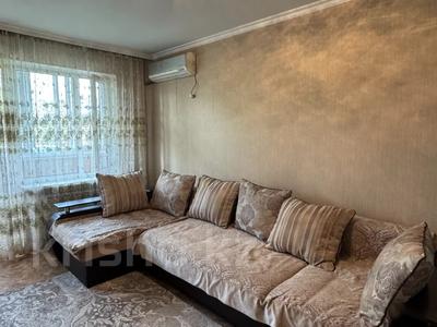 3-комнатная квартира · 60 м² · 5/5 этаж, мкр Тастак-1 8 за 300 000 〒 в Алматы, Ауэзовский р-н