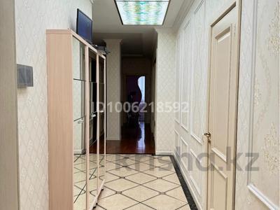 4-комнатная квартира · 140 м² · 9/16 этаж, мкр Керемет за 106 млн 〒 в Алматы, Бостандыкский р-н