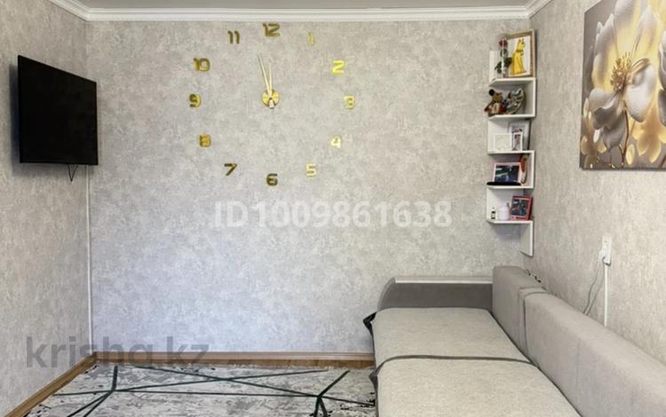 2-бөлмелі пәтер · 44 м² · 3/5 қабат, Абая 40 — Магазин Зорька, военкомат, сад «Балдырган», маг. Монета, кафе Береке, бағасы: 9 млн ₸ в Темиртау — фото 2