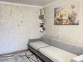2-бөлмелі пәтер · 44 м² · 3/5 қабат, Абая 40 — Магазин Зорька, военкомат, сад «Балдырган», маг. Монета, кафе Береке, бағасы: 9 млн ₸ в Темиртау — фото 2