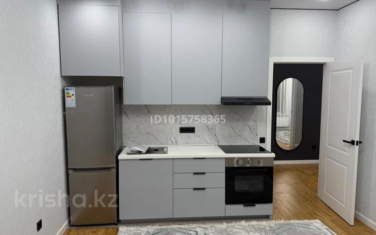 2-комнатная квартира · 42 м² · 4/9 этаж, Шамши Калдаяков 51 за 250 000 ₸ в Астане, Сарайшык р-н — фото 2
