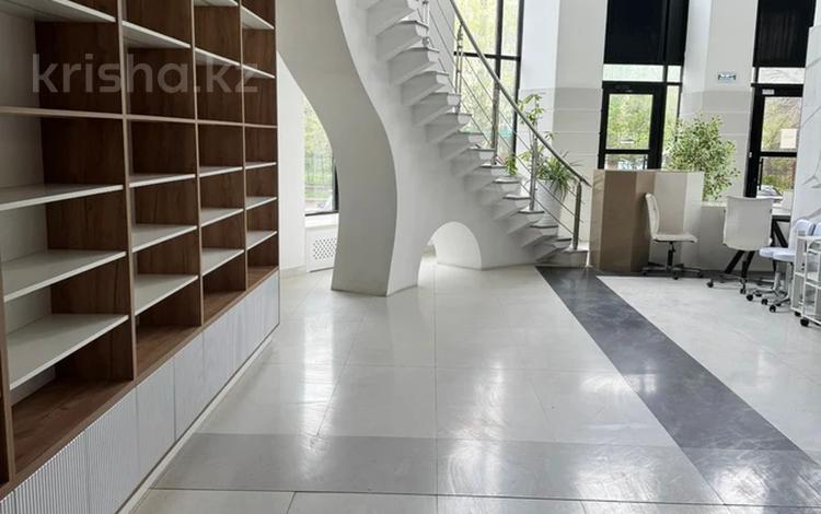 Офисы · 1370 м² за 650 млн ₸ в Актобе — фото 2