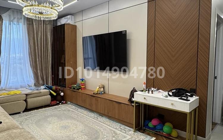 2-комнатная квартира · 65 м² · 9/12 этаж, Райымбека 162а блок 9 за 79 млн ₸ в Алматы, Алмалинский р-н — фото 2