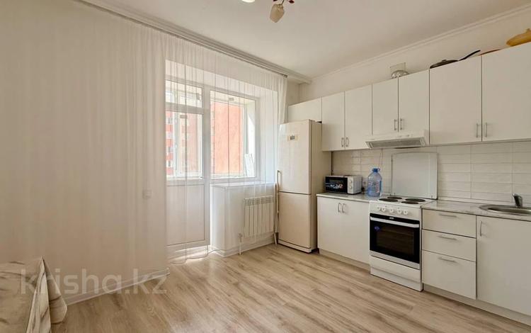 1-бөлмелі пәтер · 37.7 м² · 7/11 қабат, Тауелсиздик 34/10, бағасы: 22.9 млн ₸ в Астане, Алматы р-н — фото 4