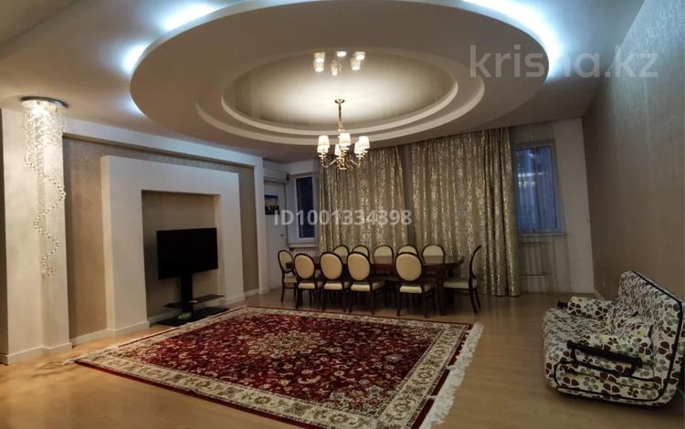 5-комнатная квартира · 198 м² · 2/10 этаж, Сарайшык 38 — Пересечение ул. Сарайшык- Туркестан за 105 млн ₸ в Астане, Есильский р-н — фото 17