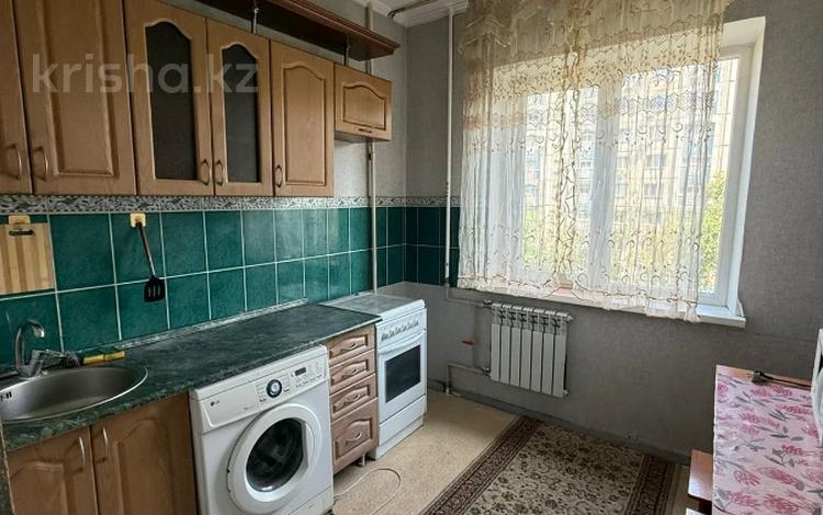 1-комнатная квартира · 40 м² · 5/9 этаж, мкр Аксай-4 — саина за 27 млн ₸ в Алматы, Ауэзовский р-н — фото 2