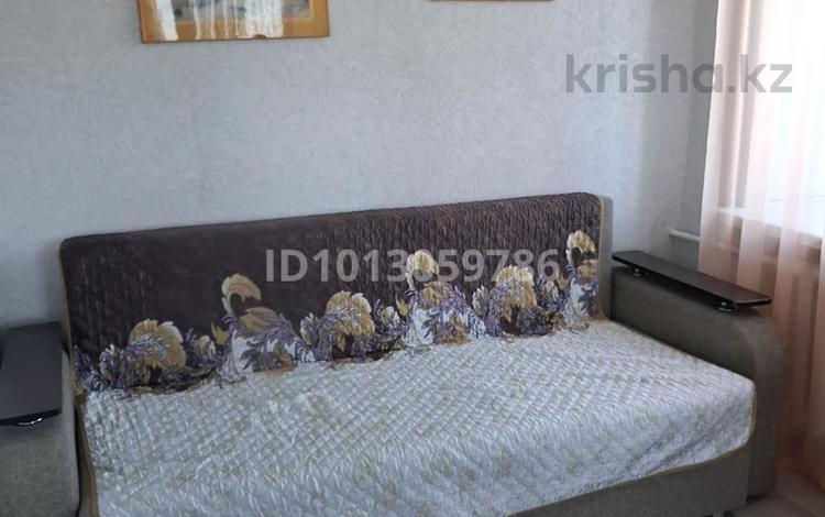 2-комнатная квартира · 40 м² · 4/4 этаж, 71 квартал 1 — Пушно-меховой техникум за 160 000 ₸ в Семее — фото 2