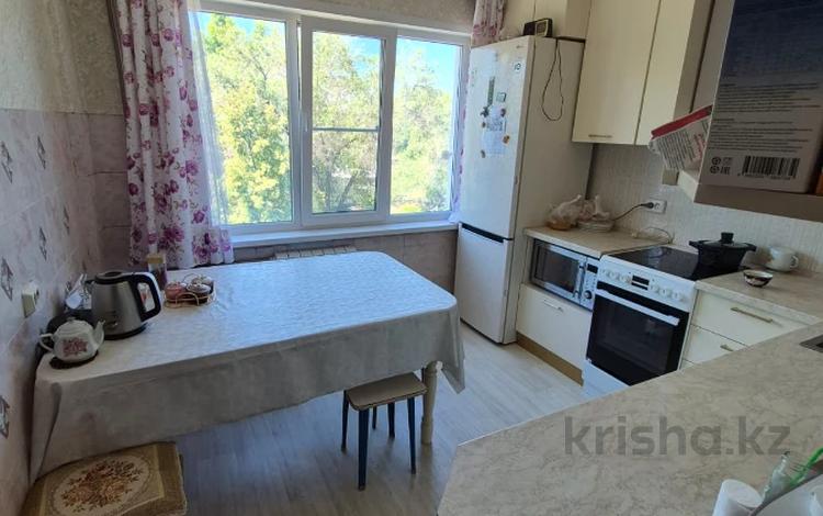 3-бөлмелі пәтер · 70 м² · 3/5 қабат, Назарбаева 9/2, бағасы: 29.2 млн ₸ в Усть-Каменогорске — фото 2