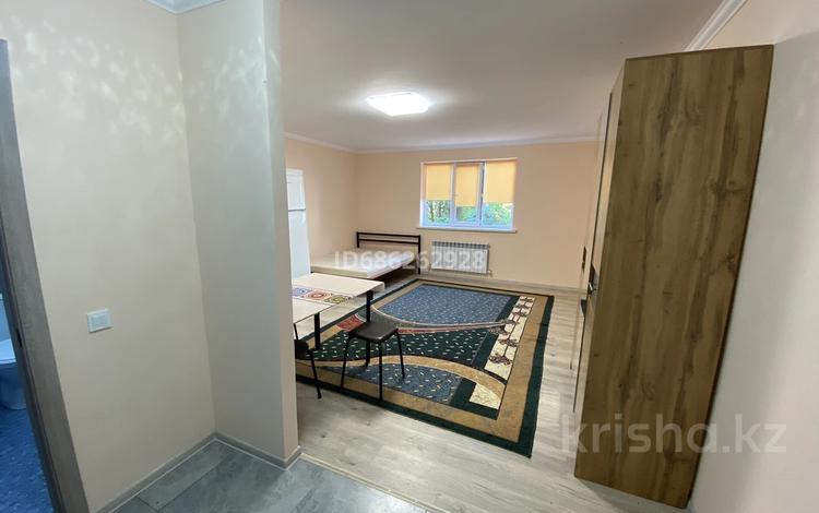 1 бөлме · 35 м² · 1 қабат, Островского 14 — Радищева, бағасы: 160 000 ₸ в Алматы, Жетысуский р-н — фото 7
