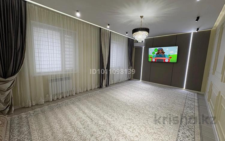 3-комнатная квартира · 112 м² · 2/9 этаж, 19-й микрорайон 26 за 50 млн ₸ в Актау, 18-й мкр  — фото 2