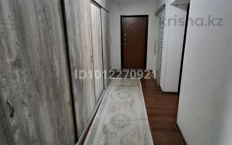 3-бөлмелі пәтер · 73 м² · 10/16 қабат, Иманова 41, бағасы: 45 млн ₸ в Астане, р-н Байконур — фото 2
