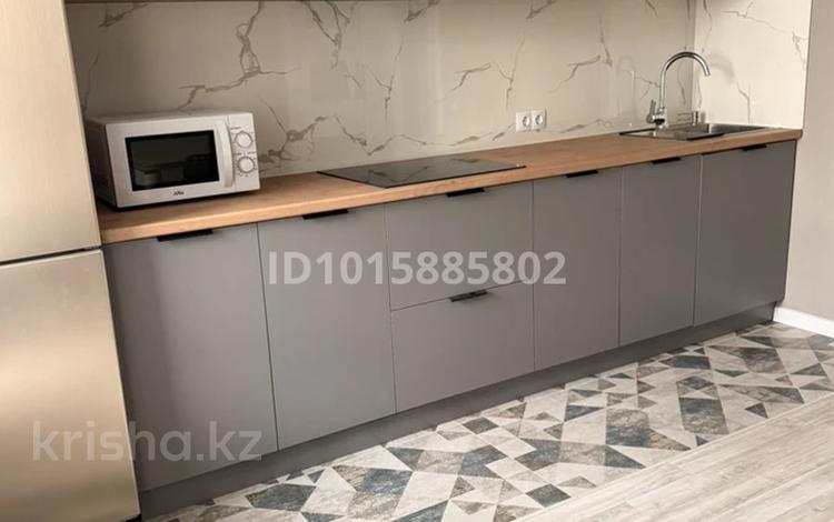 1-комнатная квартира · 45 м² · 1/9 этаж, Кабанбай батыра 38/1 за 350 000 ₸ в Астане, Есильский р-н — фото 2