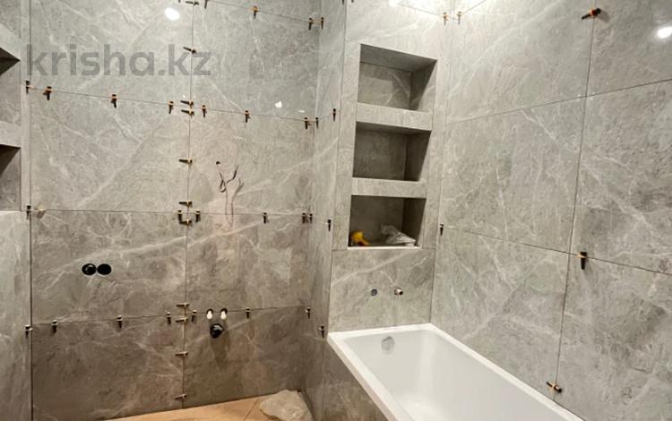 2-комнатная квартира · 55 м² · 9/10 этаж, мкр Юго-Восток, МОМЫШУЛЫ 15/2 за 27.5 млн ₸ в Караганде, Казыбек би р-н — фото 2
