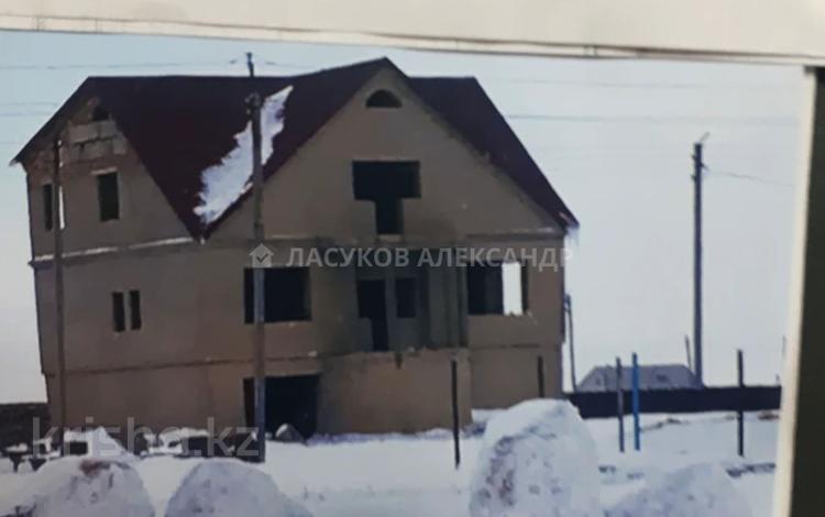 Отдельный дом • 6 комнат • 321 м² • 9 сот., Елебекова за 21 млн 〒 в Караганде, Казыбек би р-н — фото 2