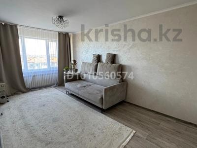 3-комнатная квартира · 69 м² · 9/9 этаж, мкр 5, Тургенева 76/1 — Кулинария Жастык за 220 000 〒 в Актобе