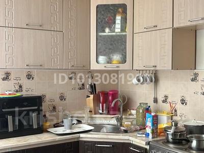 3-бөлмелі пәтер · 71 м² · 2/3 қабат, Кунаева 11/13 1, бағасы: 15 млн ₸ в Топаре