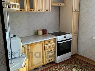 Продажа квартир в Восточно-Казахстанской обл.: 3-комнатная квартира · 68 м² · 2/5 этаж, 1-мкрн 14 — Шульбинск за ~ 6 млн 〒 3-комнатная квартира · 68 м² · 2/5 этаж, 1-мкрн 14 — Шульбинск за ~ 6 млн 〒
