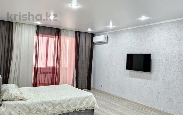 1-комнатная квартира · 35 м² · 3/6 этаж, Курмангалиева 3 за 12 000 ₸ в Уральске — фото 5