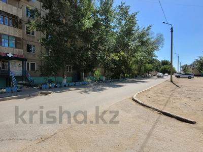 3-комнатная квартира · 68 м² · 5/5 этаж, Юность за 18 млн 〒 в Семее