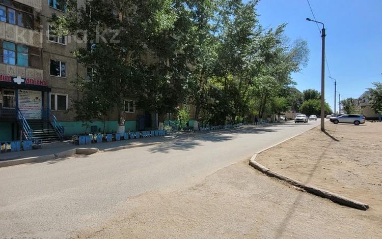 3-комнатная квартира · 68 м² · 5/5 этаж, Юность за 17.5 млн ₸ в Семее — фото 2