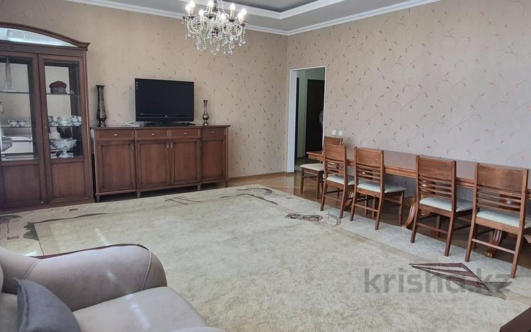 2-комнатная квартира · 100 м² · 3/12 этаж, Динмухаммед Кунаев 12 за 400 000 ₸ в Астане, Есильский р-н — фото 3