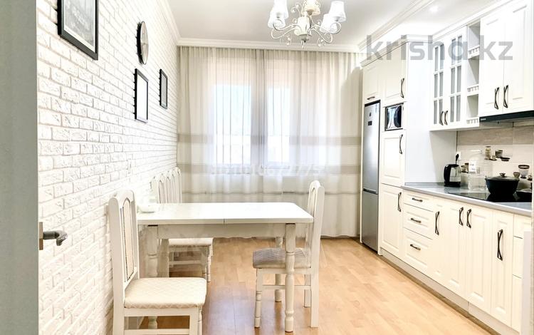 2-бөлмелі пәтер · 85 м² · 10/12 қабат, Абиша Кекилбайулы 97а — Мега Розыбакиева, бағасы: 73 млн ₸ в Алматы, Бостандыкский р-н — фото 2