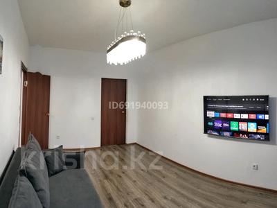 2-комнатная квартира, 50 м², 3/9 этаж, Майкудук, Майкудук, мкр Сахалин, Коммунистическая 19/2 за 15.9 млн 〒 в Караганде, Алихана Бокейханова р-н