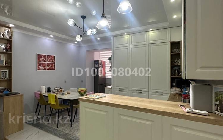 4-комнатная квартира · 130 м² · 2/5 этаж, мкр. Алтын орда, ​Батыс 2 микрорайон 50е за 65 млн ₸ в Актобе — фото 2