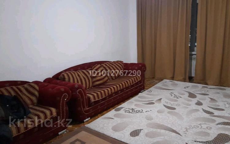 2-бөлмелі пәтер · 70 м² · 20/25 қабат, мкр Юго-Восток 26 — Ашимова 26, бағасы: 25 млн ₸ в Караганде, Казыбек би р-н — фото 2