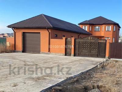 Отдельный дом · 6 комнат · 270 м² · 8 сот., мкр Кокарна, Рыбник за 68 млн ₸ в Атырау